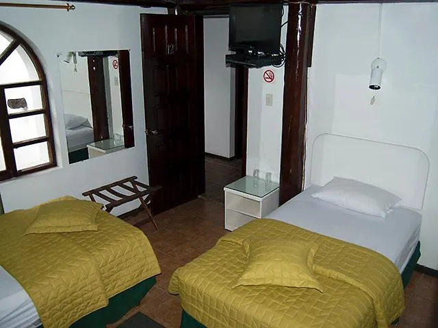 Hotel Fuente De Piedra II Quito