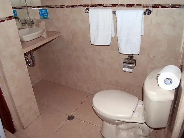Hotel Fuente De Piedra II Quito 3*,  Ecuador