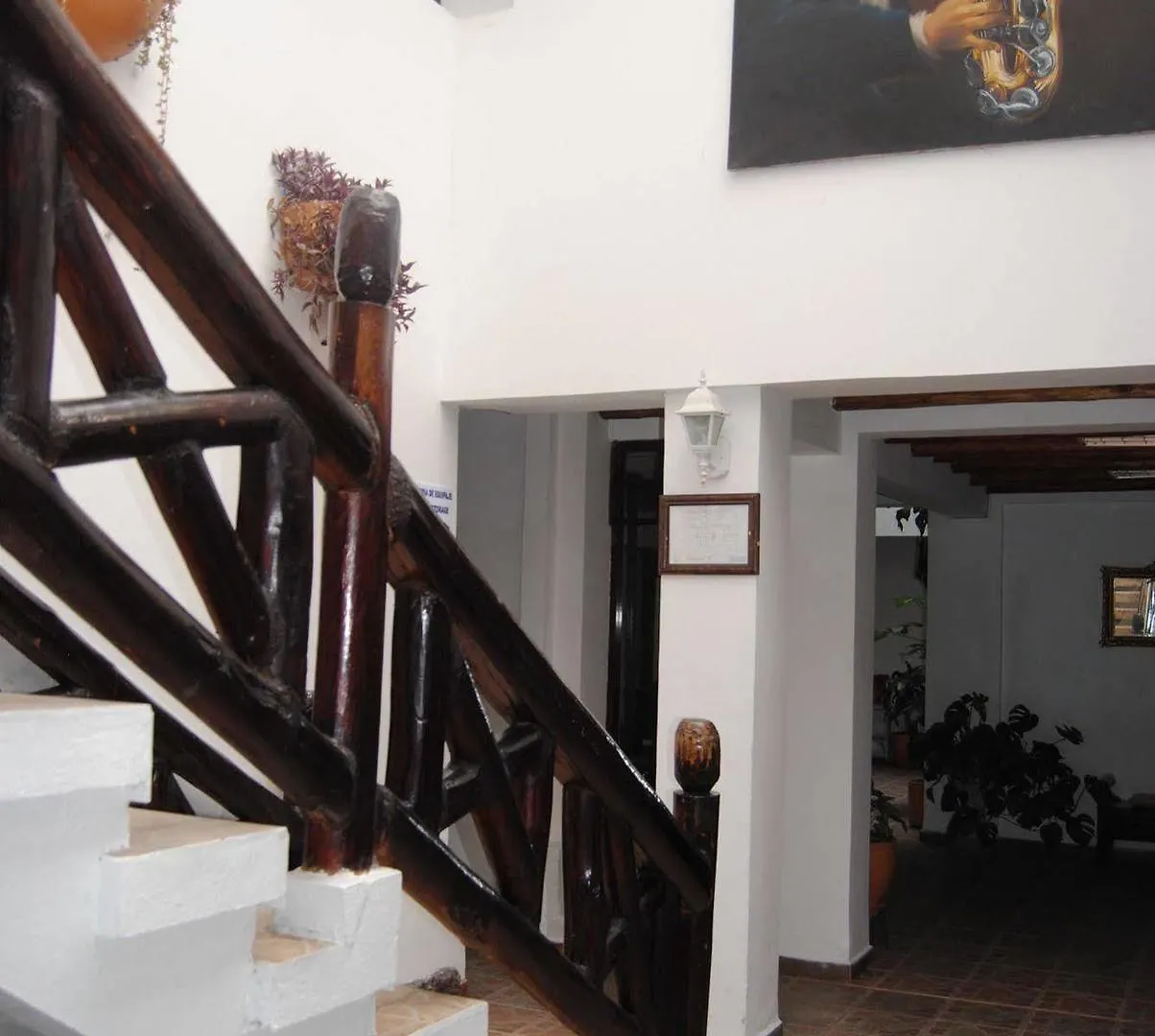 Hotel Fuente De Piedra II Quito
