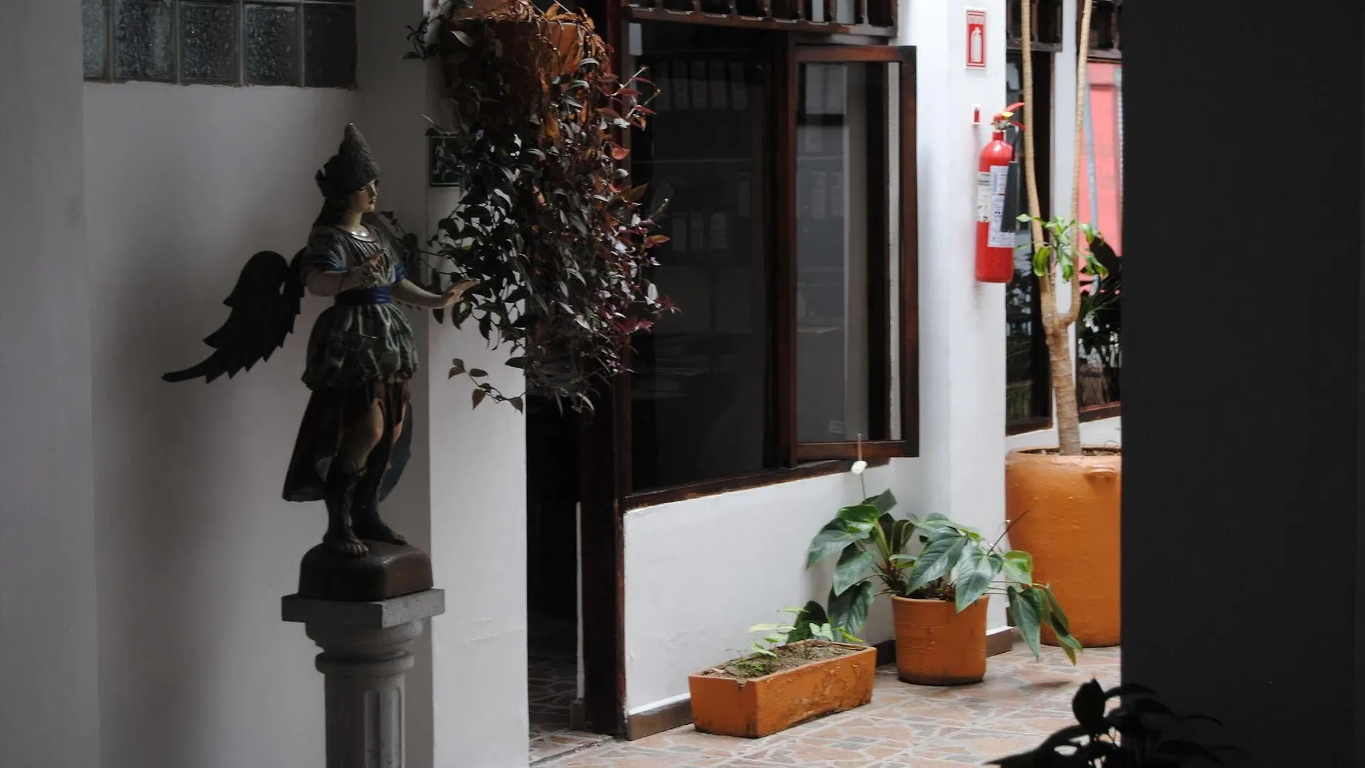 Hotel Fuente De Piedra II Quito