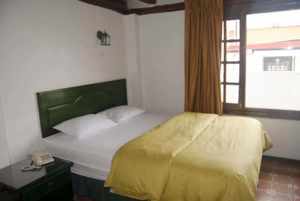 Hotel Fuente De Piedra II Quito