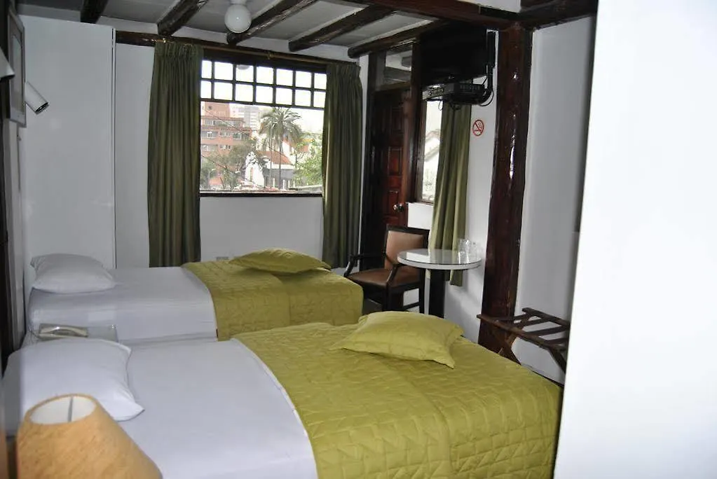 Hotel Fuente De Piedra II Quito