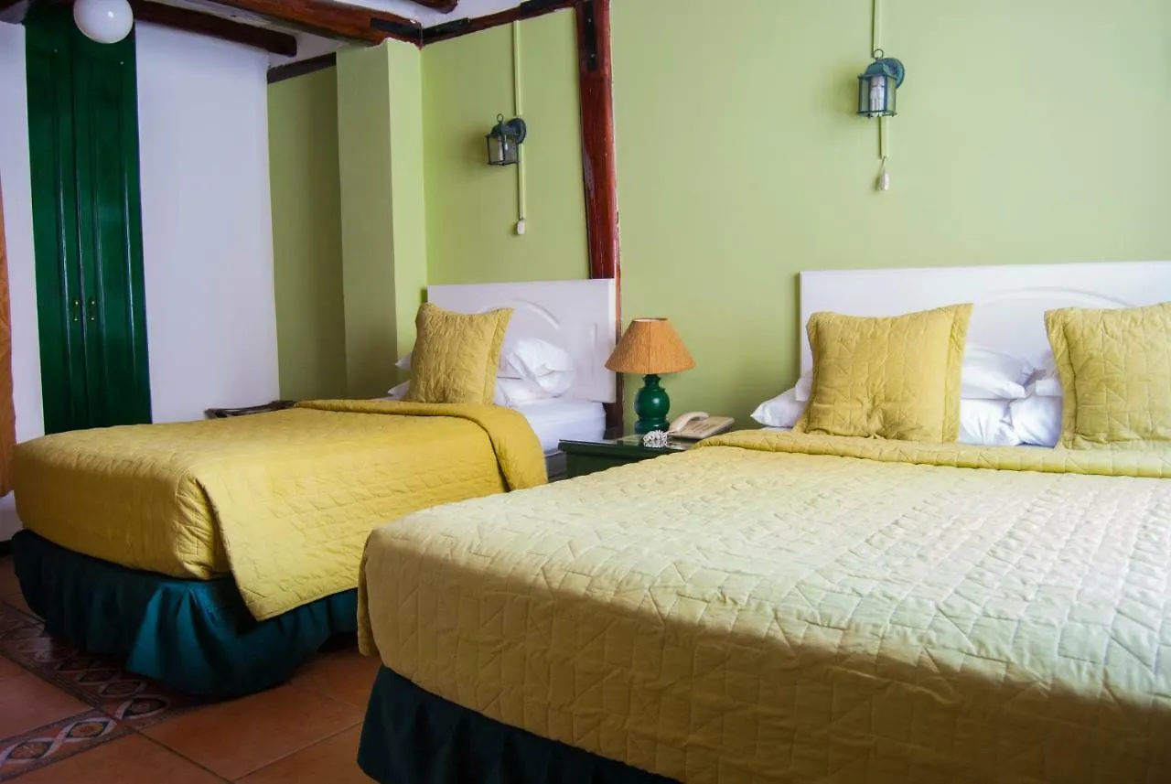 Hotel Fuente De Piedra II Quito