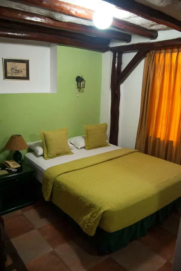 Hotel Fuente De Piedra II Quito