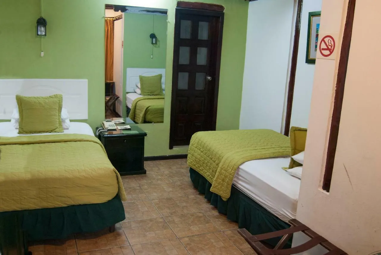 Hotel Fuente De Piedra II Quito