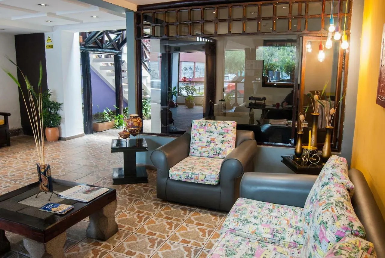 Hotel Fuente De Piedra II Quito