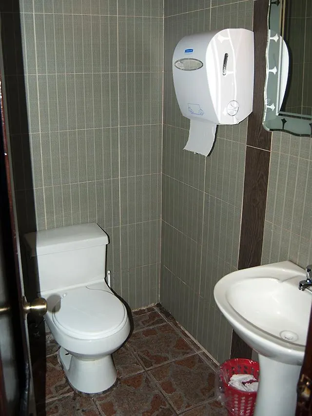 Hotel Fuente De Piedra II Кито