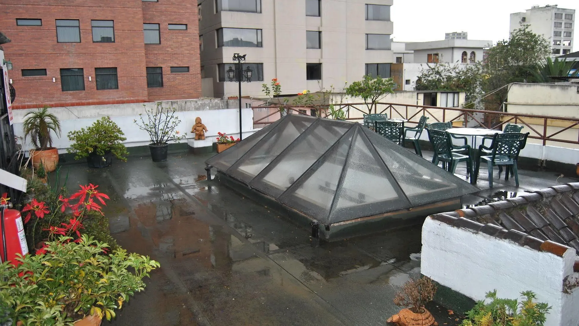Hotel Fuente De Piedra II Кито
